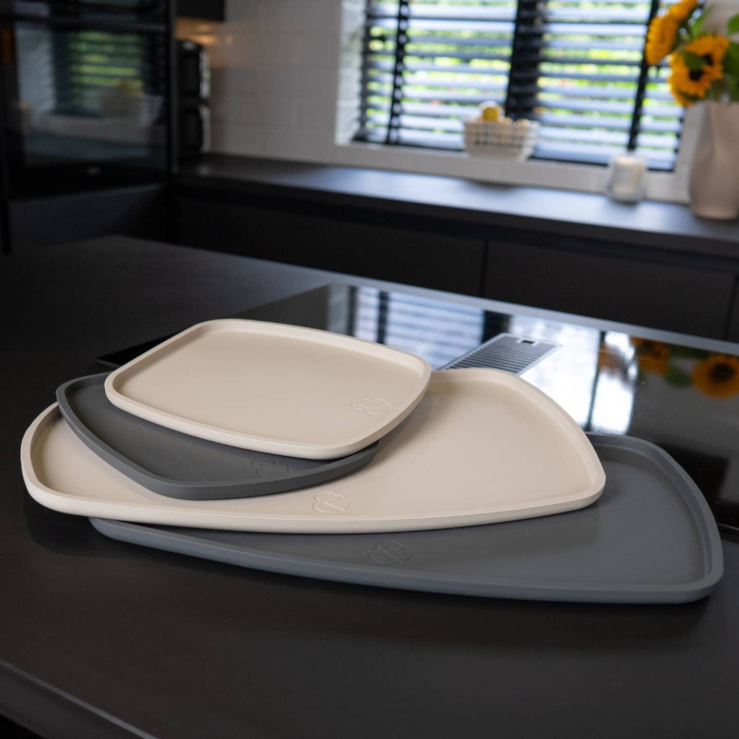 Silicone Pet Feeding Placemat - Grey